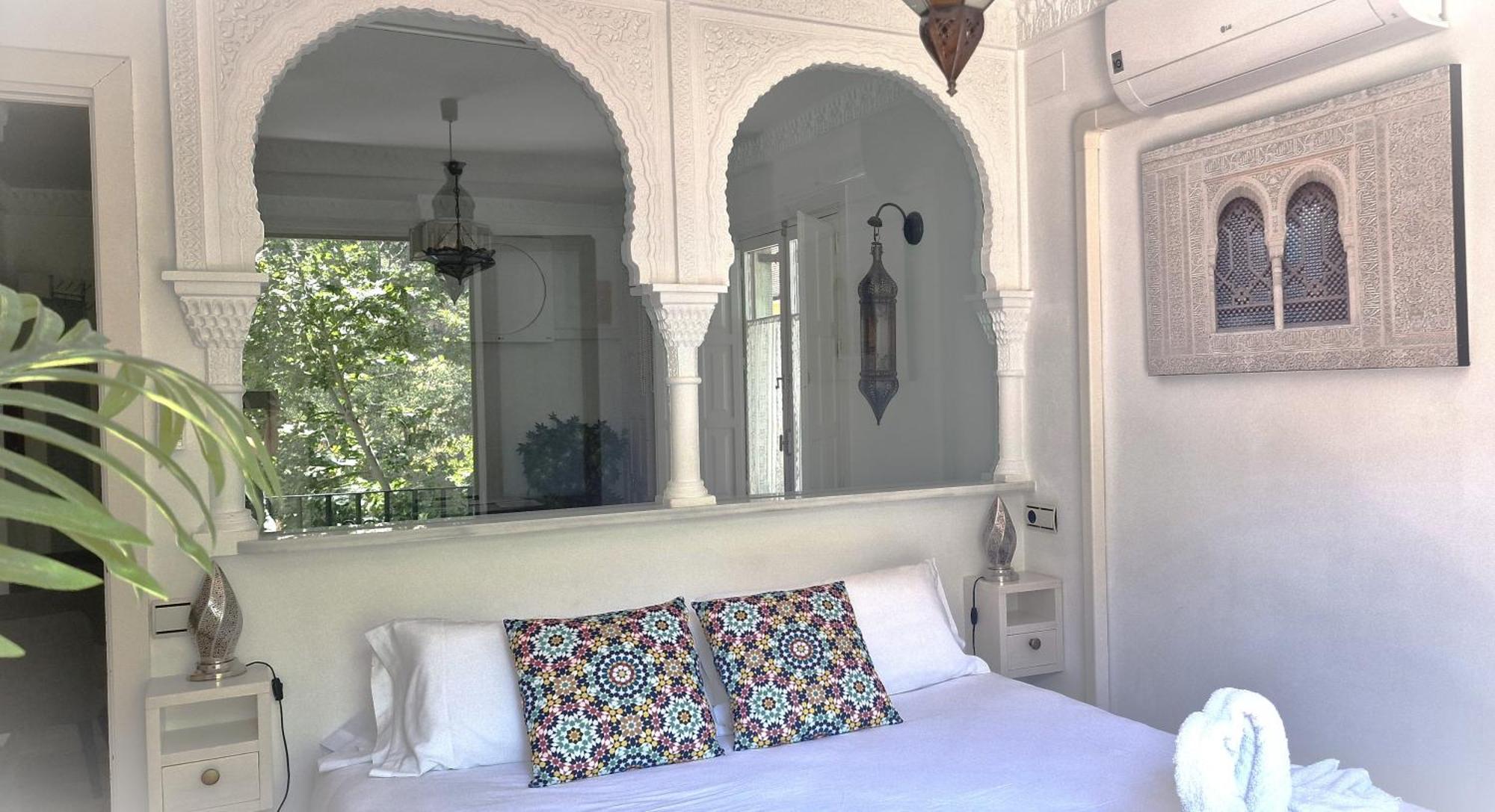The Nasrid Palace From Your Bed ! กรานาดา ภายนอก รูปภาพ